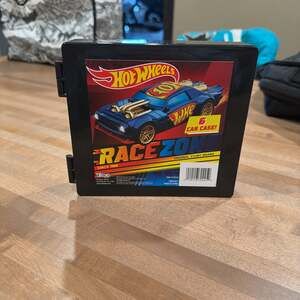 Hot Wheels Black Race Zone 6 Car Storage Carry Case new